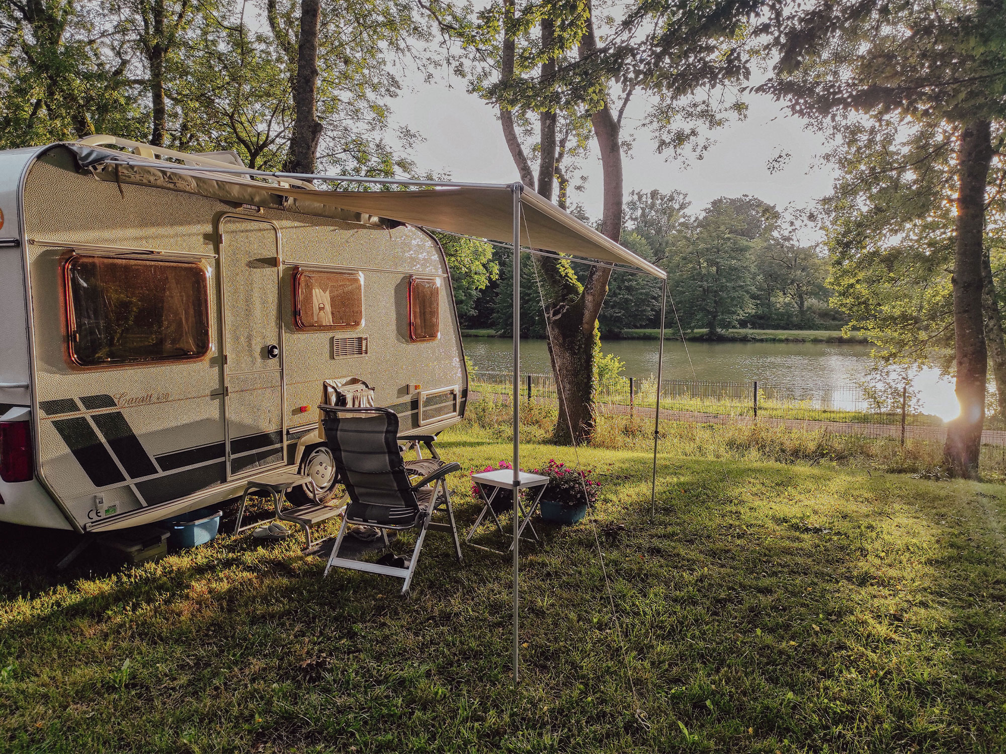 location-camping-famille-ain