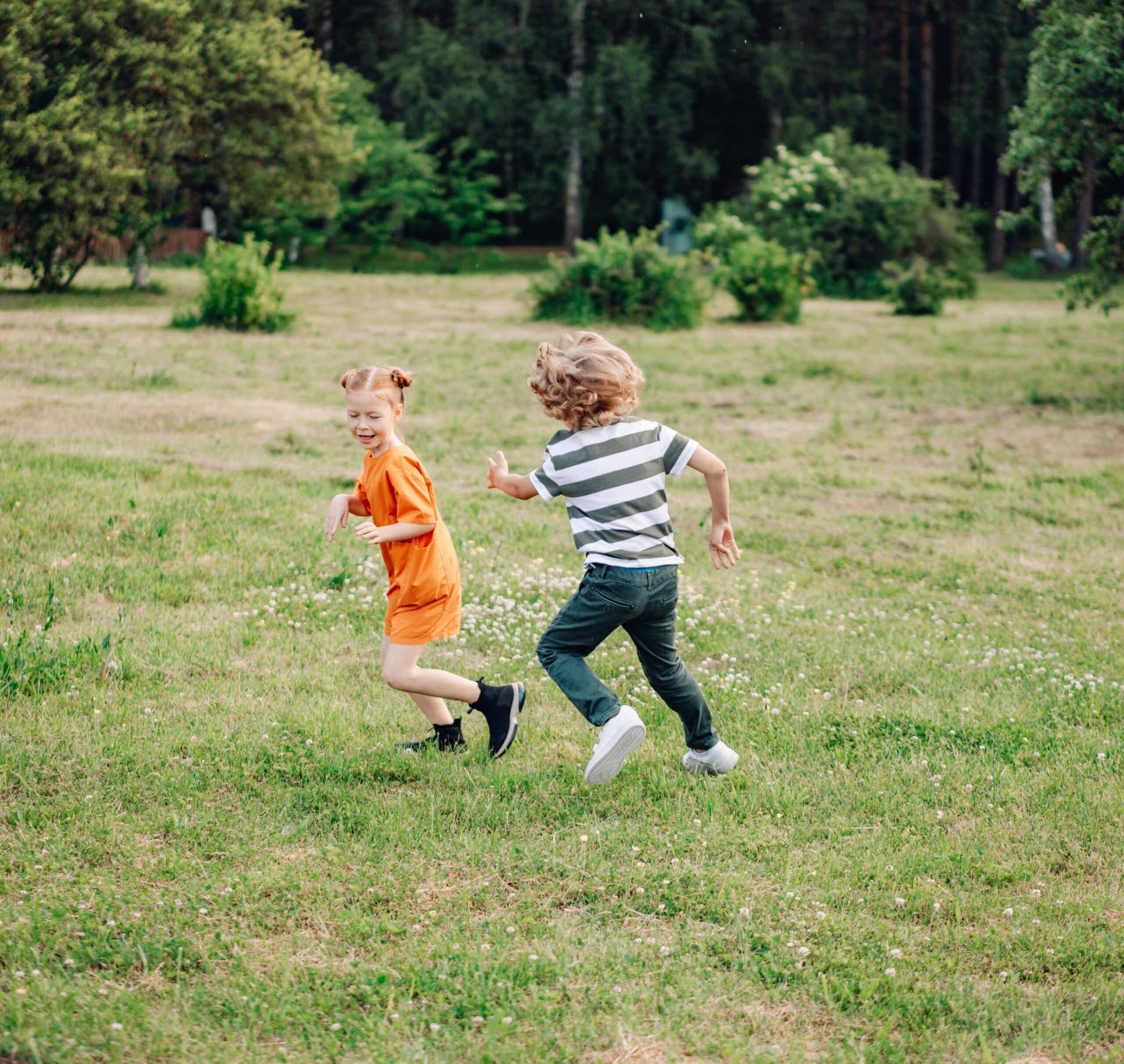 enfants qui courent